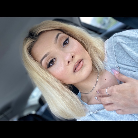 Meet your Posher, Jyllian - Picture 1 of 1